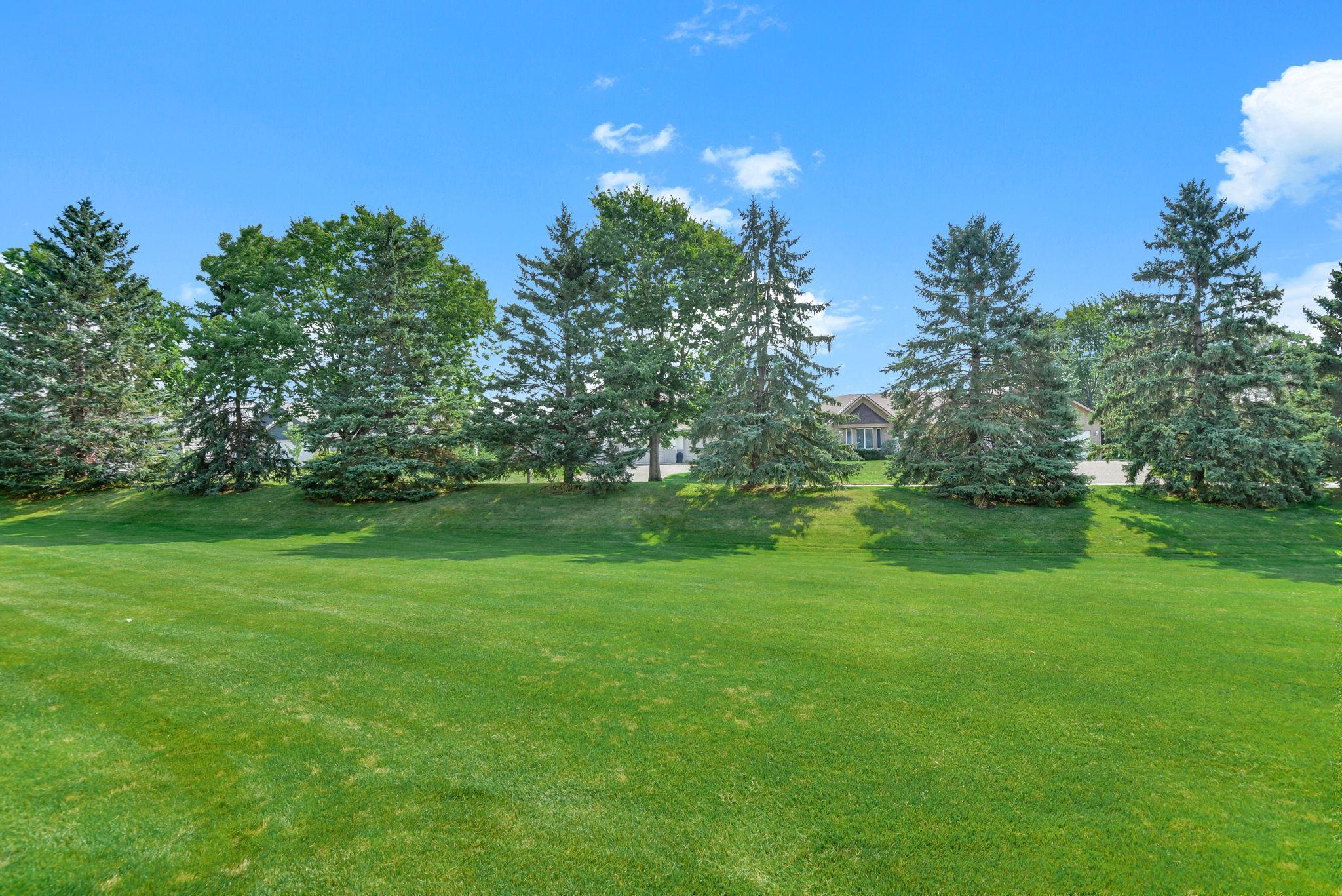 47-web-or-mls-4831-Greenhaven-Dr-47.jpg