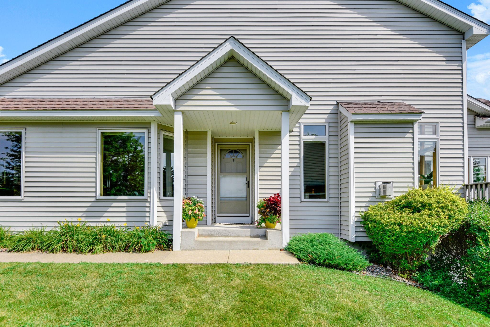 43-web-or-mls-4831-Greenhaven-Dr-43.jpg