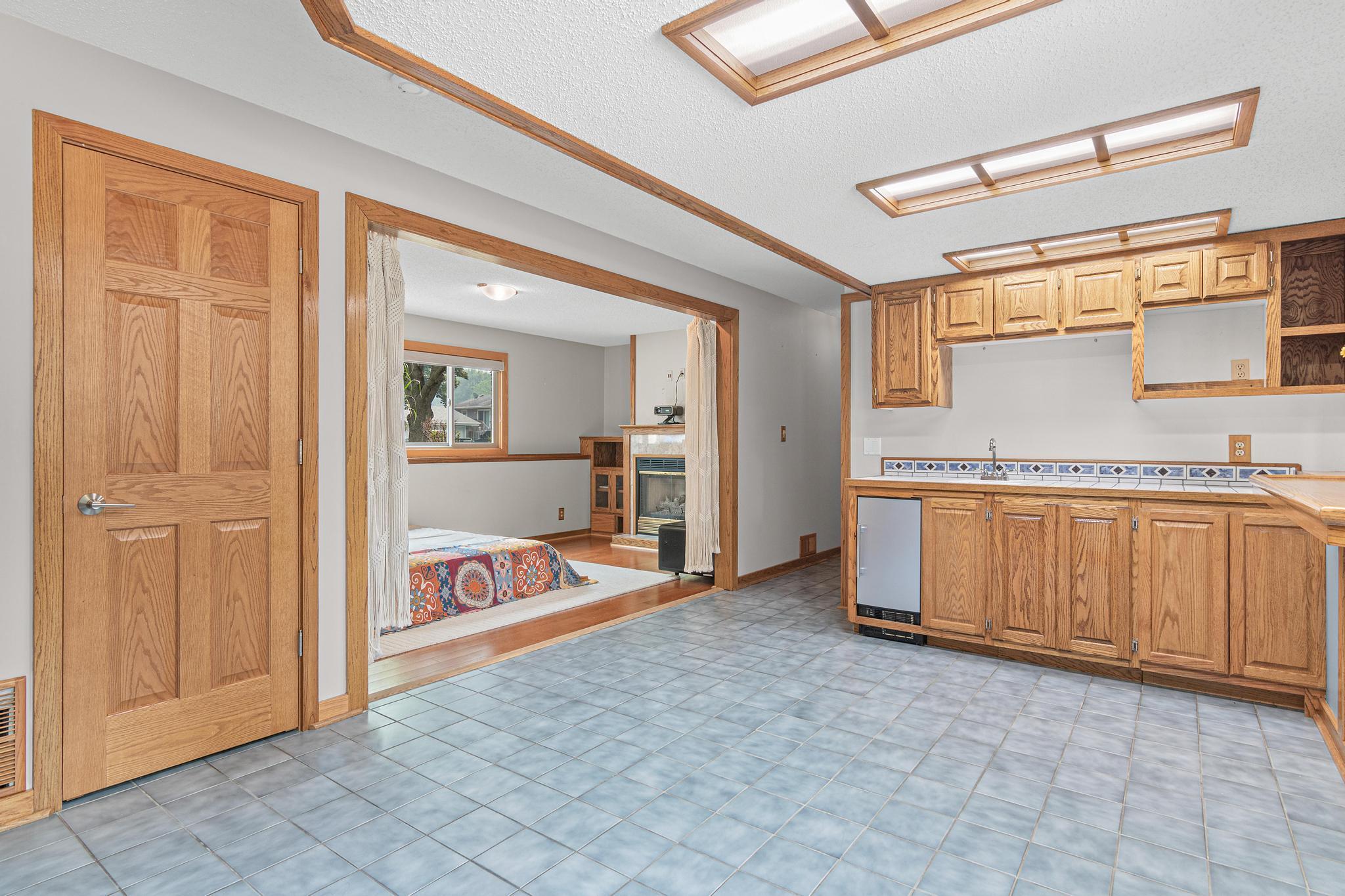 11221 Sumter Ave N-16.jpg