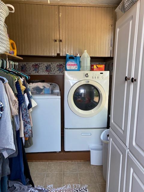 main floor laundry