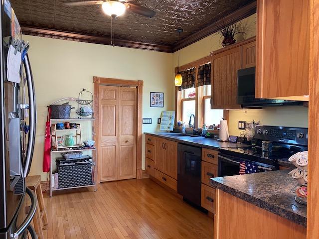 Door to 1/2 bath and laundry