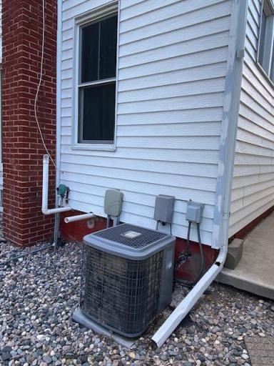 430 1st Street, Arthur, ND 58006