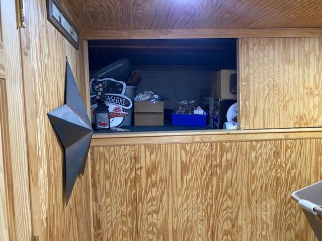 Bsmt crawl space storage