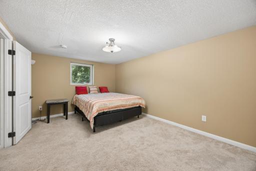 1425 Orkla Drive, Golden Valley, MN 55427