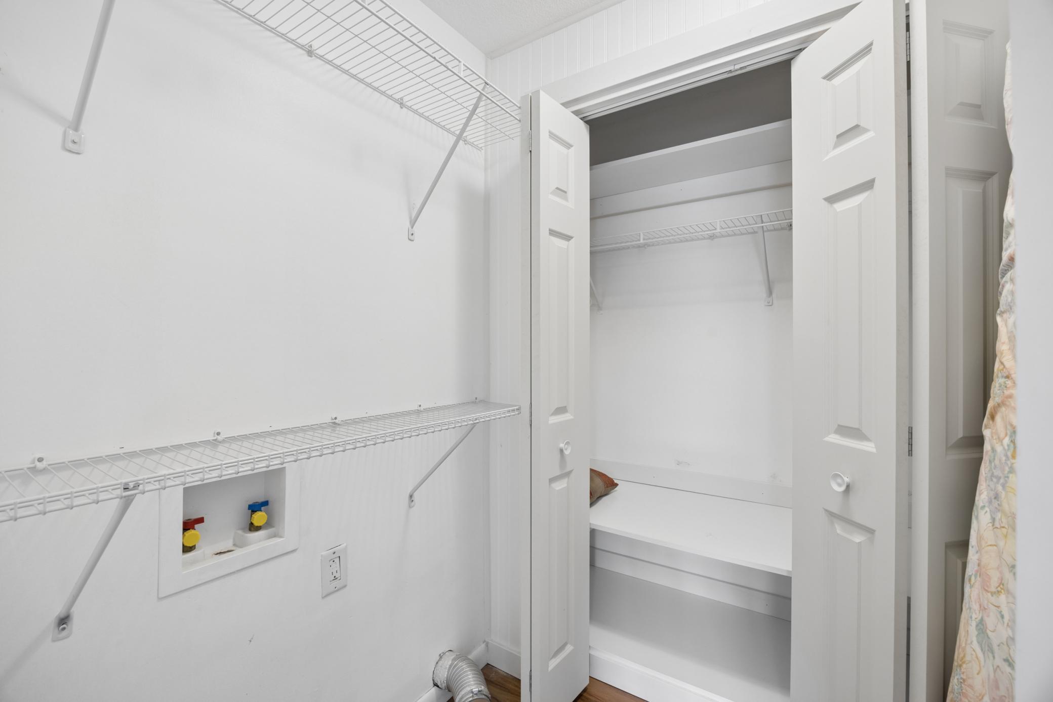 Washer dryer hook up in main level owners su