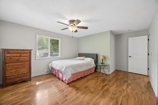 1425 Orkla Drive, Golden Valley, MN 55427