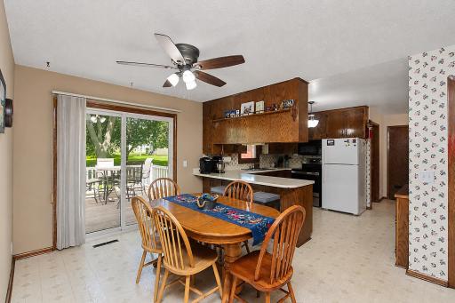 Open area perfect for families or entertaining friends!