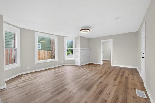 2218 Irving Avenue N, Minneapolis, MN 55411