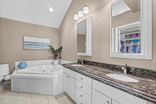 11148 Wyoming Road S, Bloomington, MN 55438
