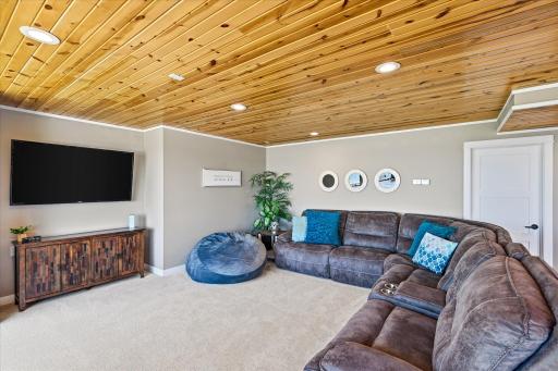 9770 210th Street Court N, Forest Lake, MN 55025