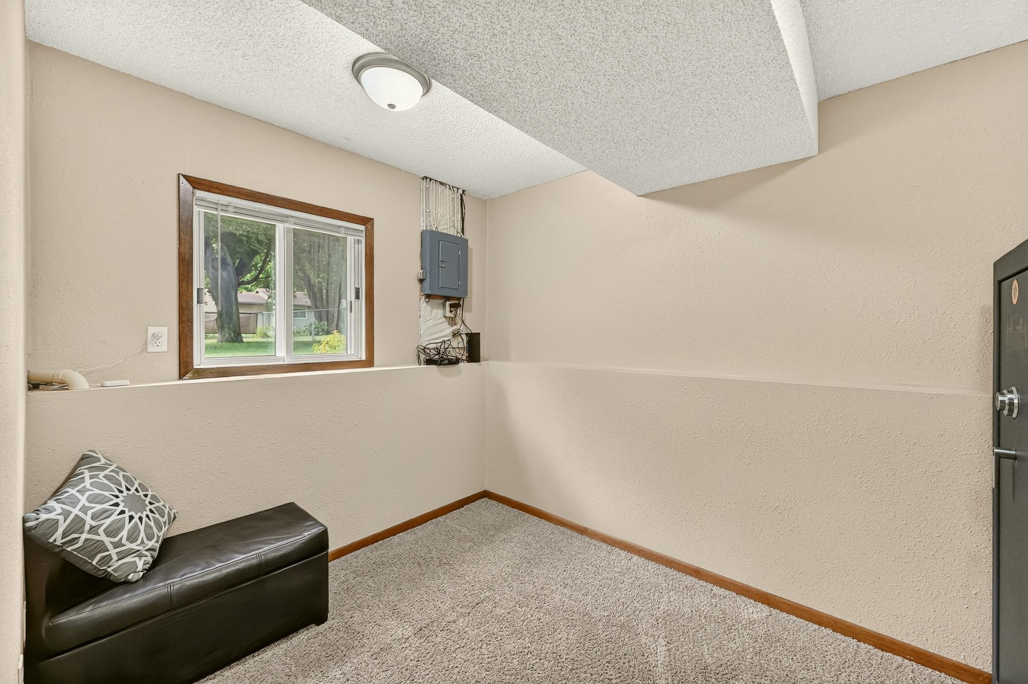 Potential 4th bedroom