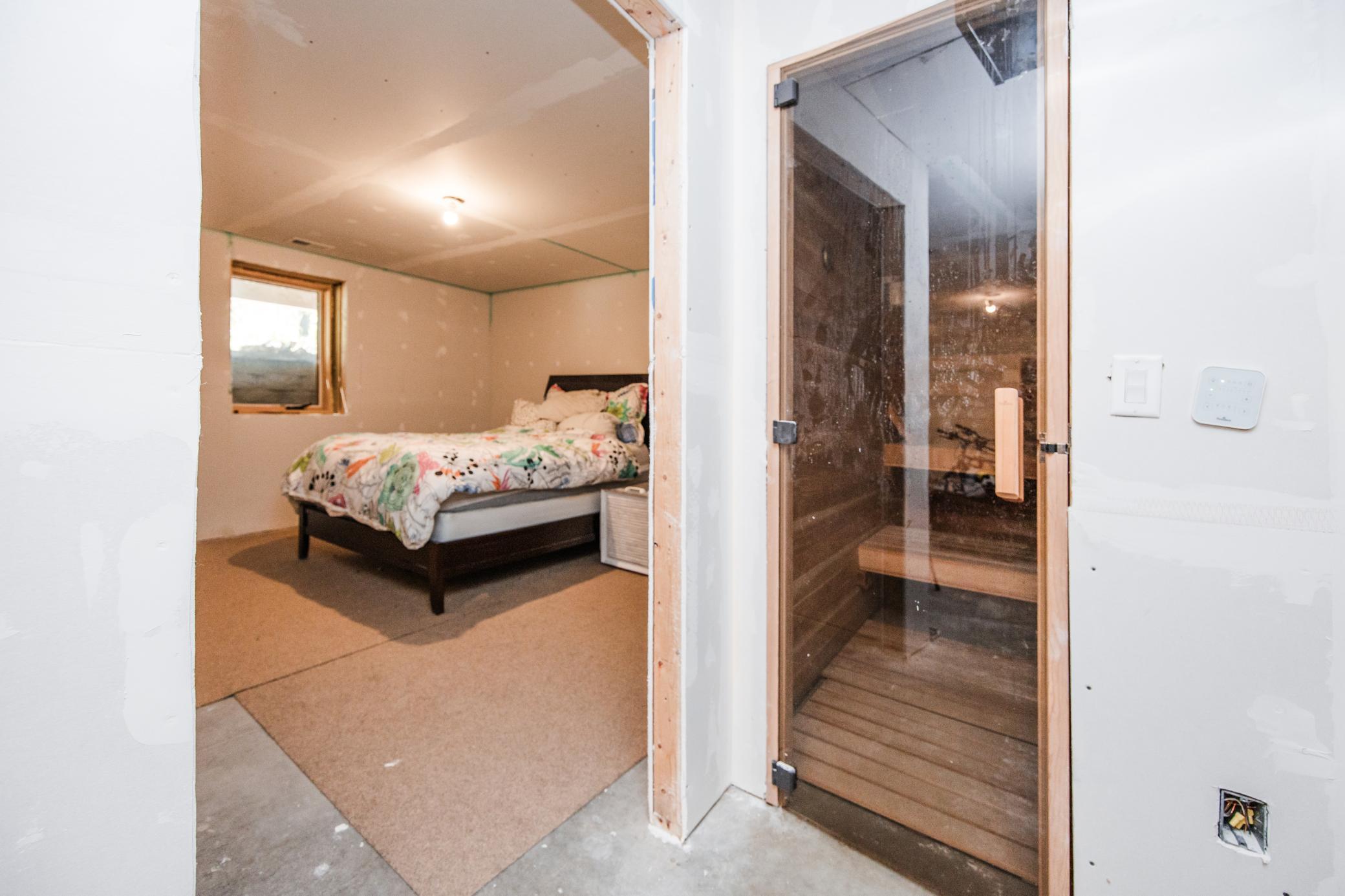 LL Bonus Room