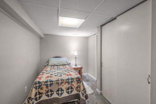 LL Flex Room/Non-conforming BR#4 w/Storage Room & Closet