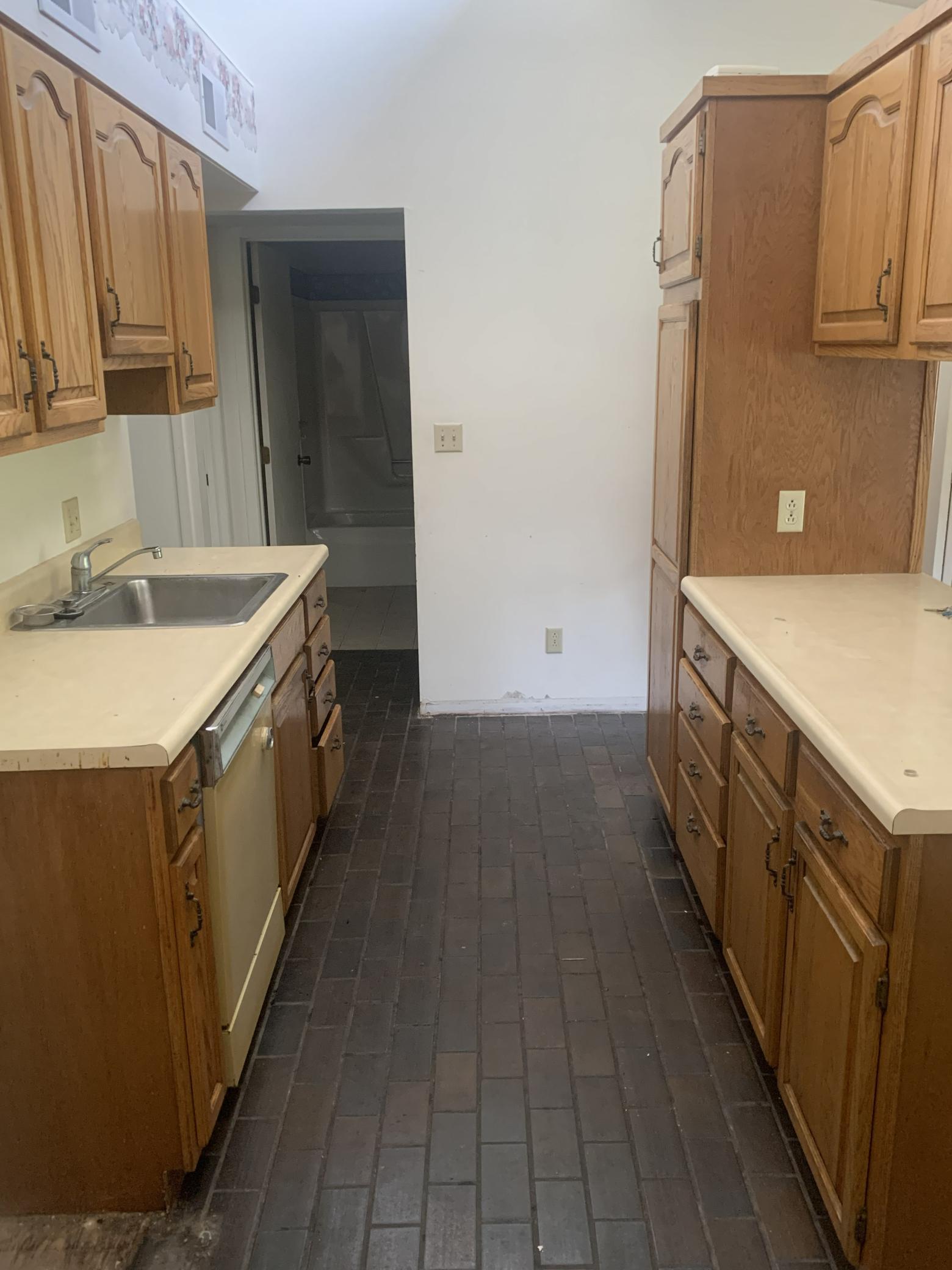303 - Kitchen