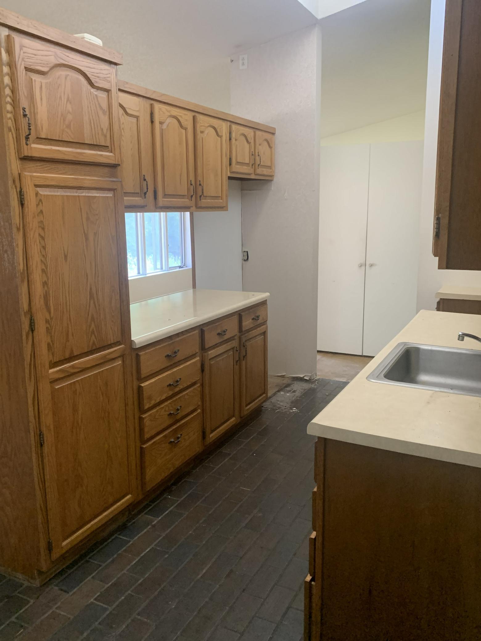 303 - Kitchen