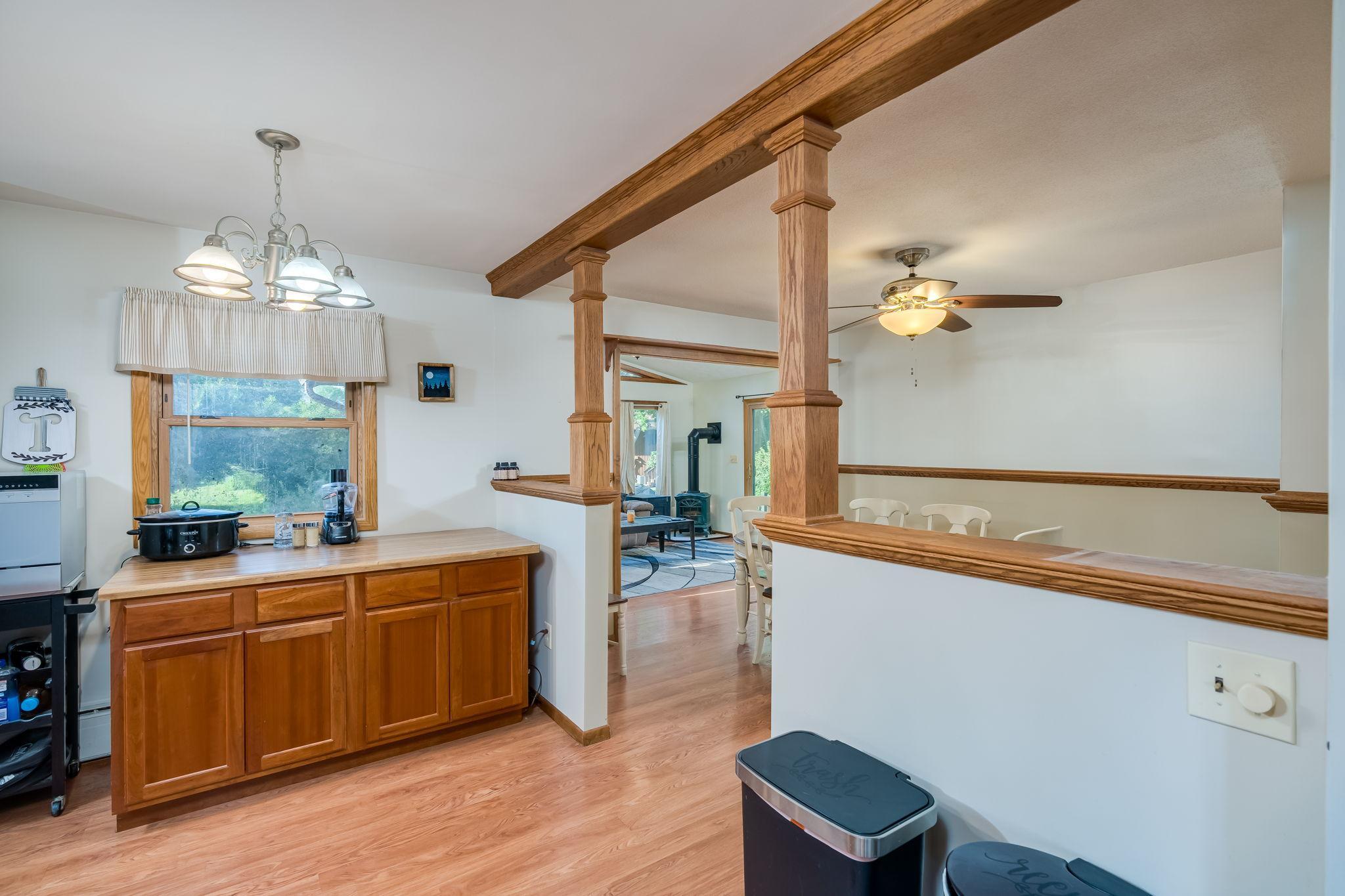 10-web-or-mls-210-walnut-ave.jpg