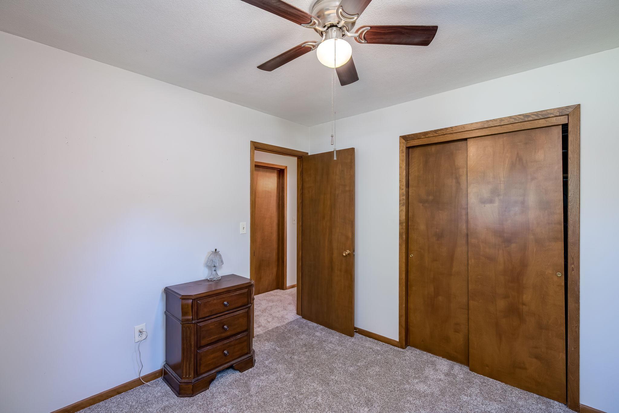 20-web-or-mls-210-walnut-ave.jpg