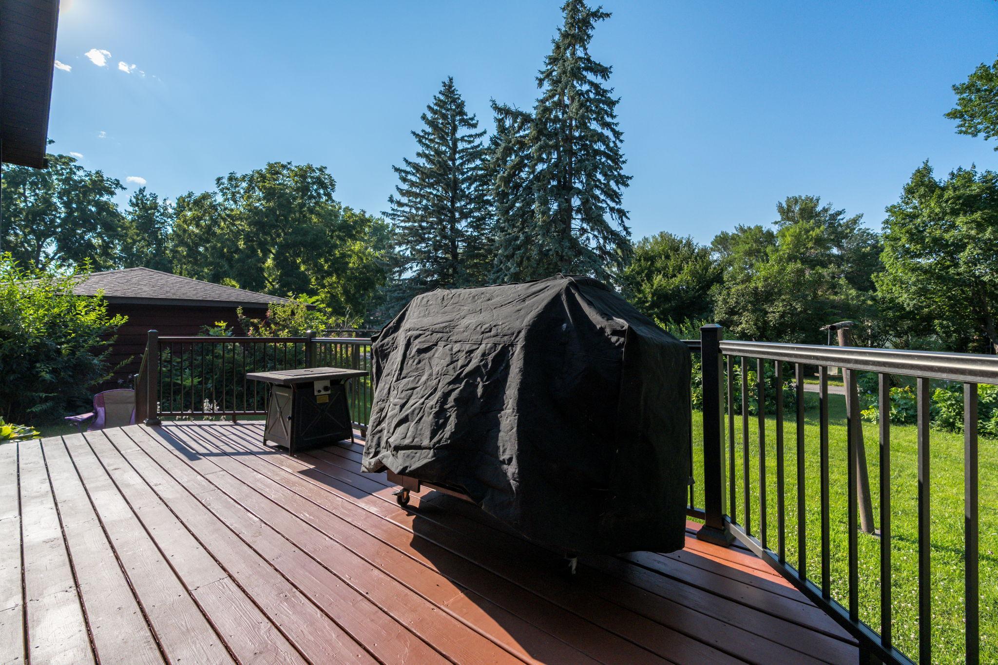 41-web-or-mls-210-walnut-ave.jpg