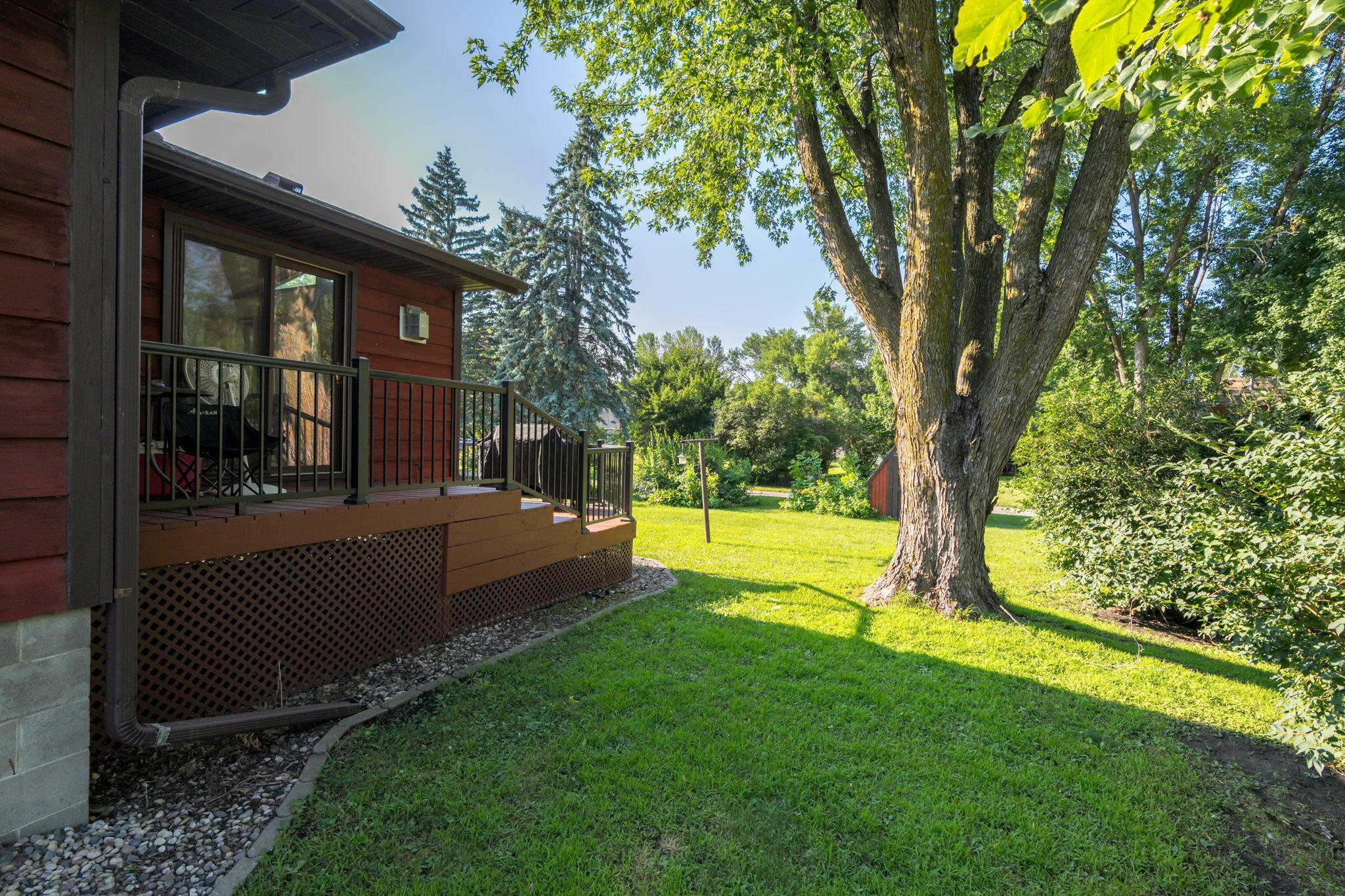 30-web-or-mls-210-walnut-ave.jpg