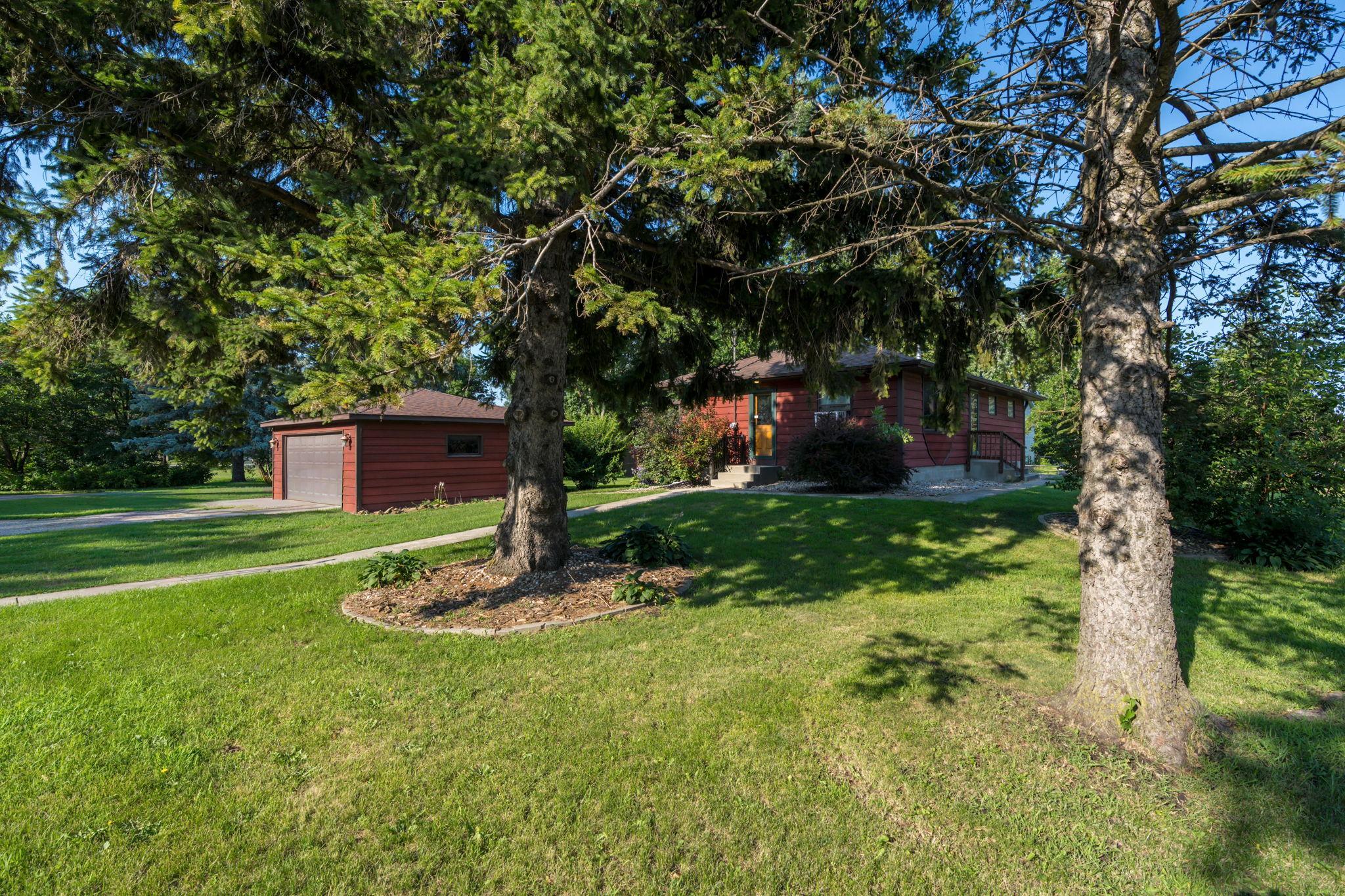 39-web-or-mls-210-walnut-ave.jpg