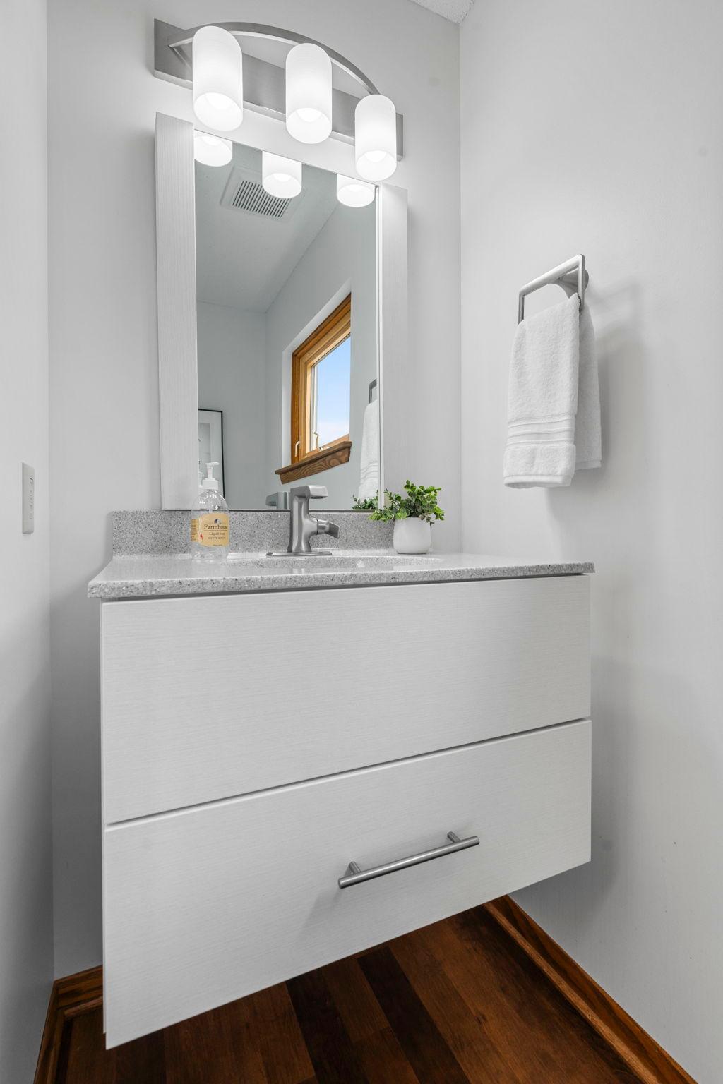 47-web-or-mls-1347 Mackubin St-322.jpg