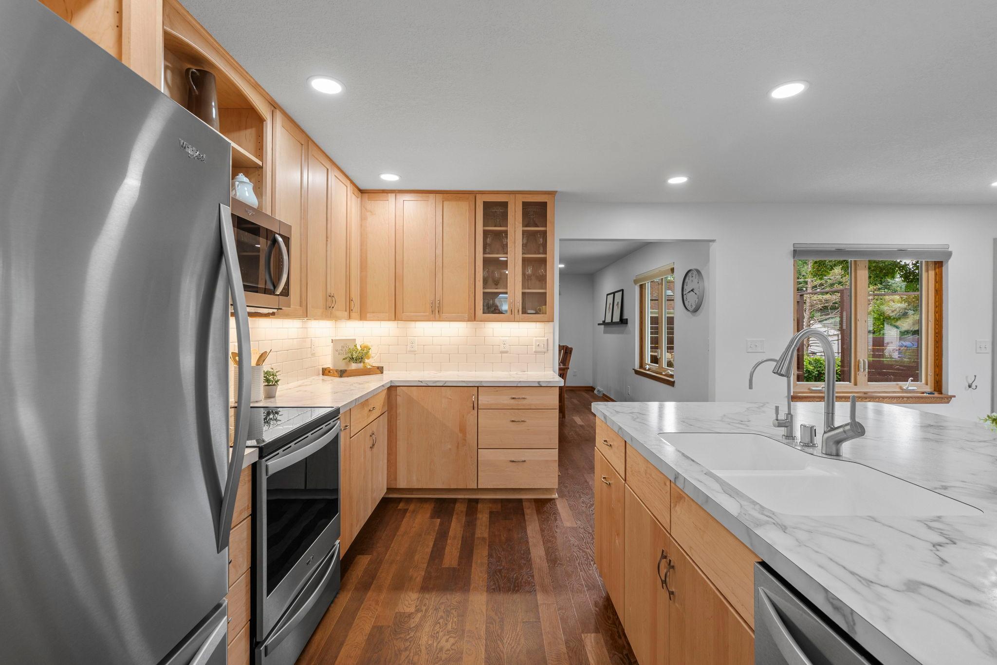 43-web-or-mls-1347 Mackubin St-302.jpg