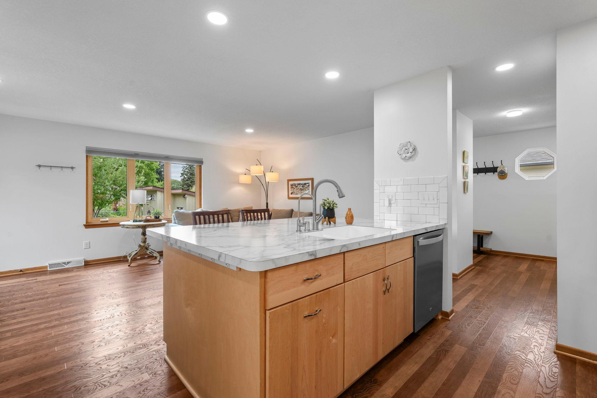 42-web-or-mls-1347 Mackubin St-297.jpg