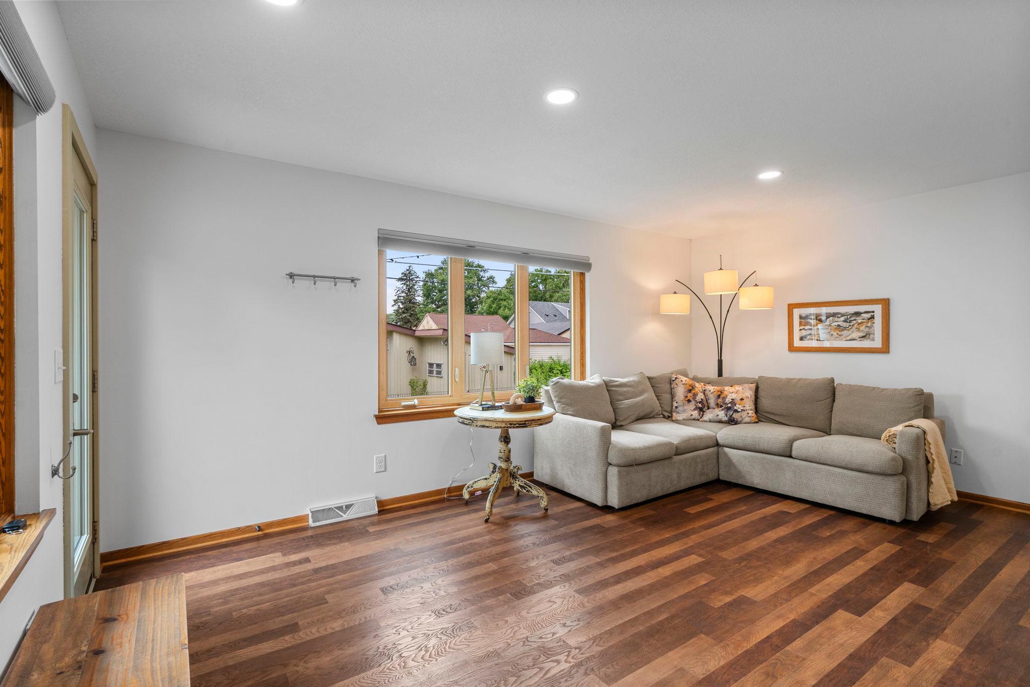 34-web-or-mls-1347 Mackubin St-257.jpg