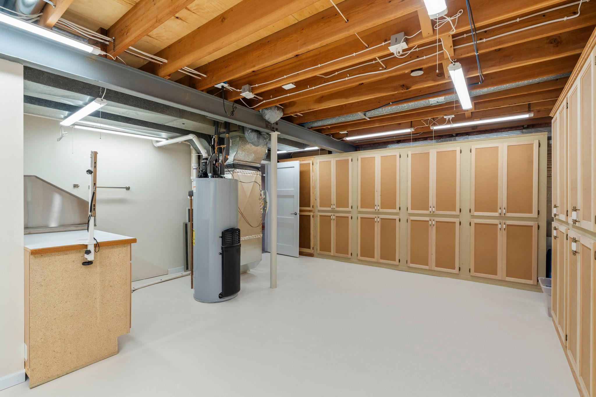 65-web-or-mls-1347 Mackubin St-412.jpg