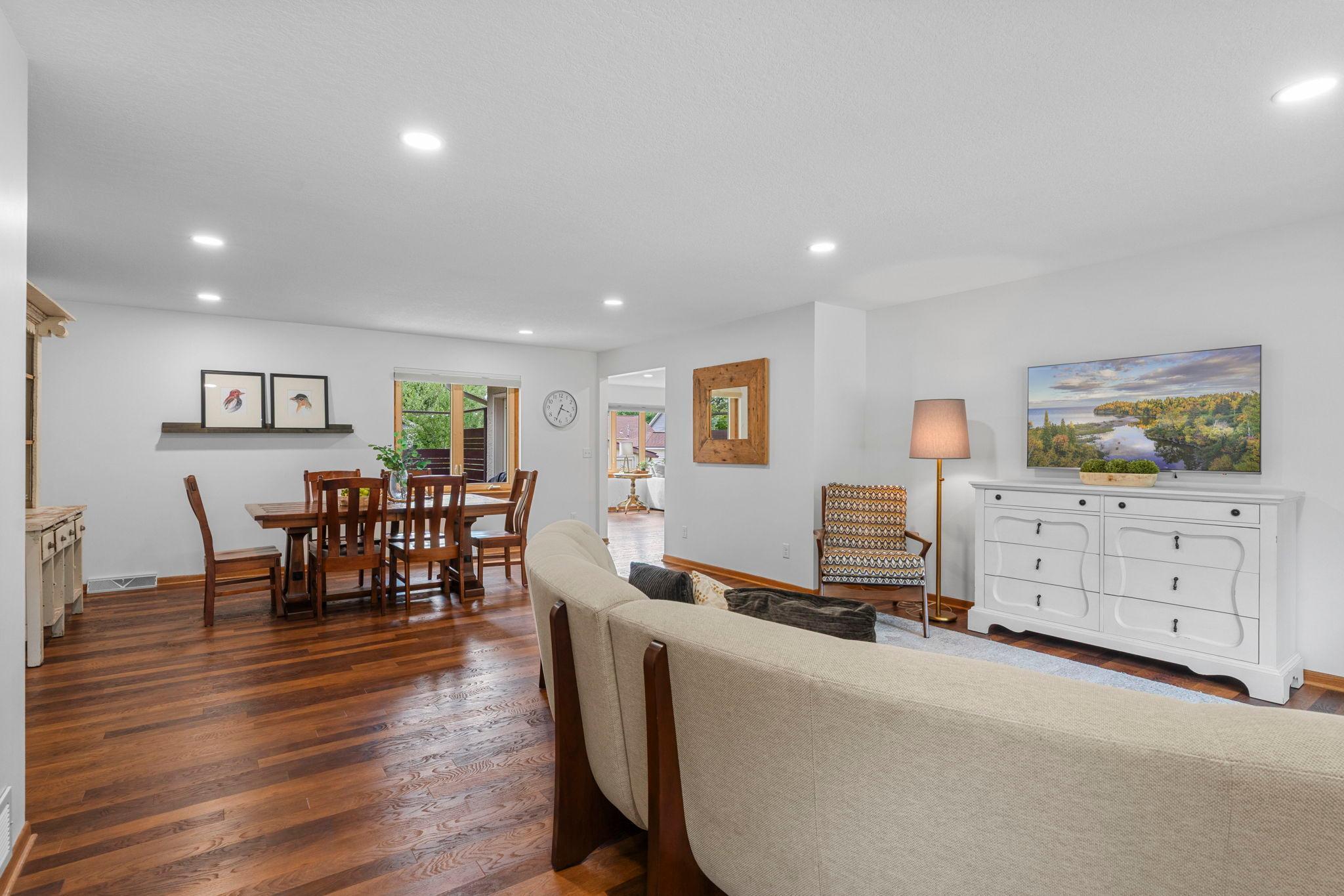 20-web-or-mls-1347 Mackubin St-187.jpg