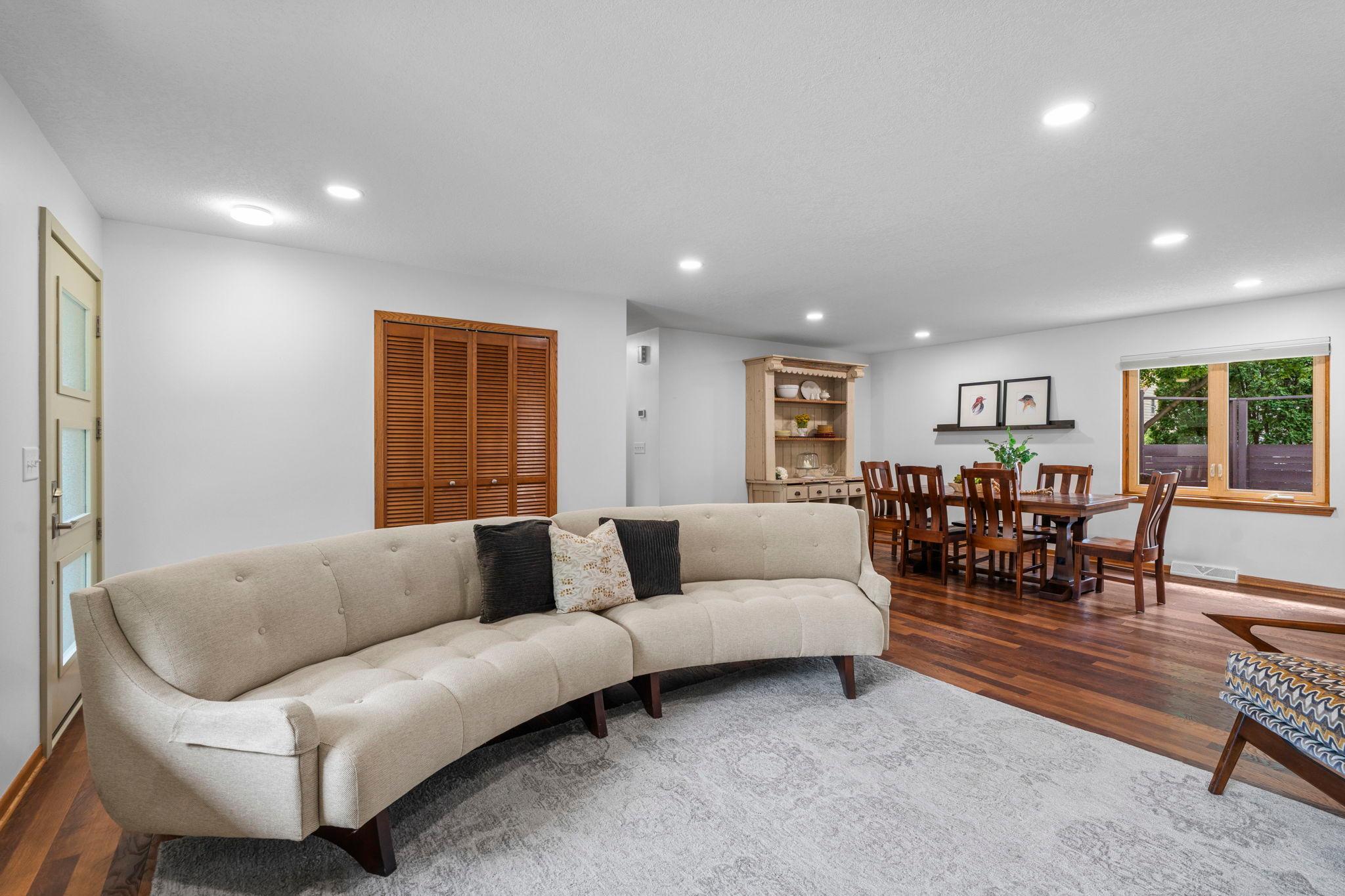 22-web-or-mls-1347 Mackubin St-197.jpg