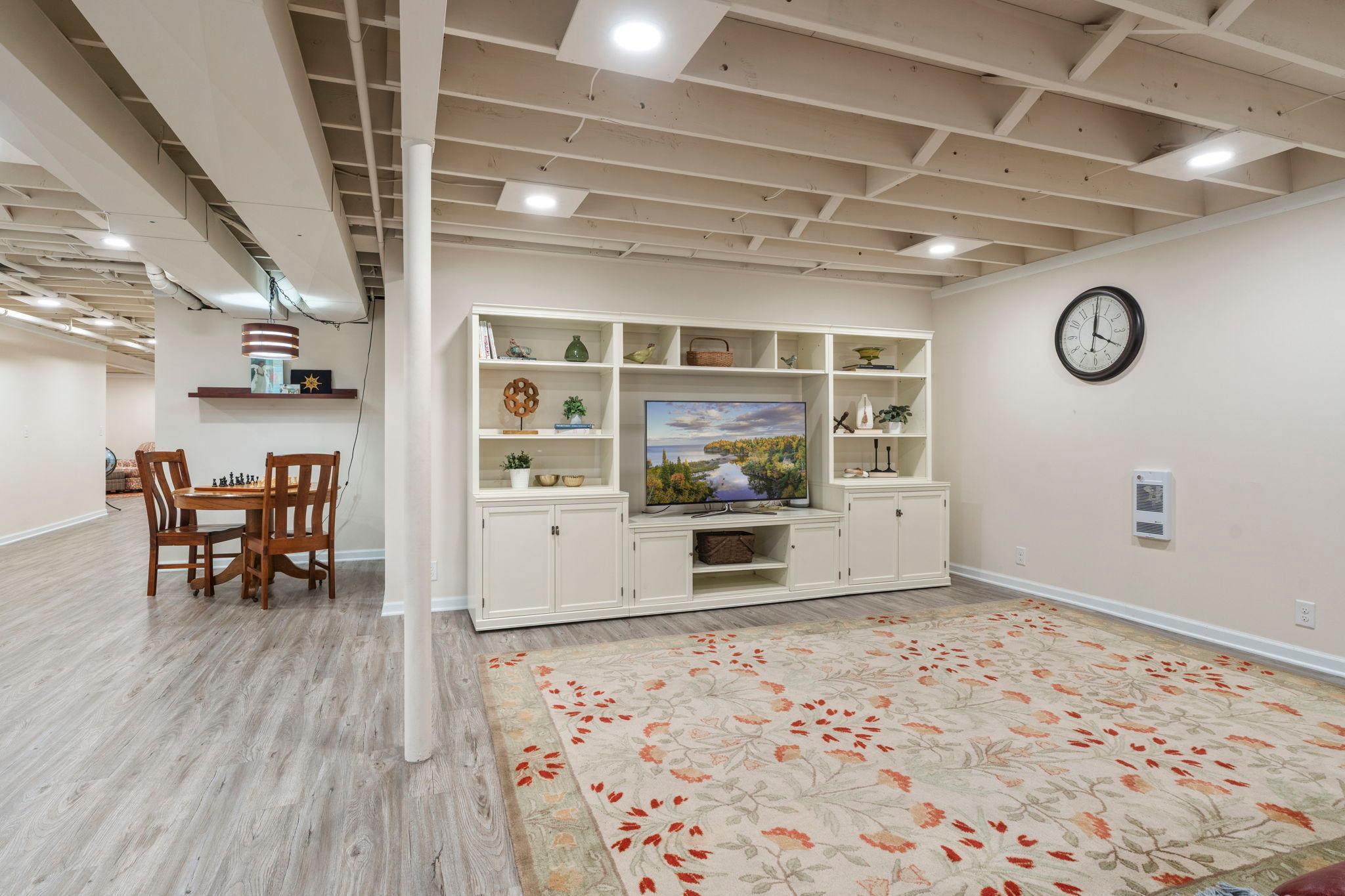 69-web-or-mls-1347 Mackubin St-432.jpg