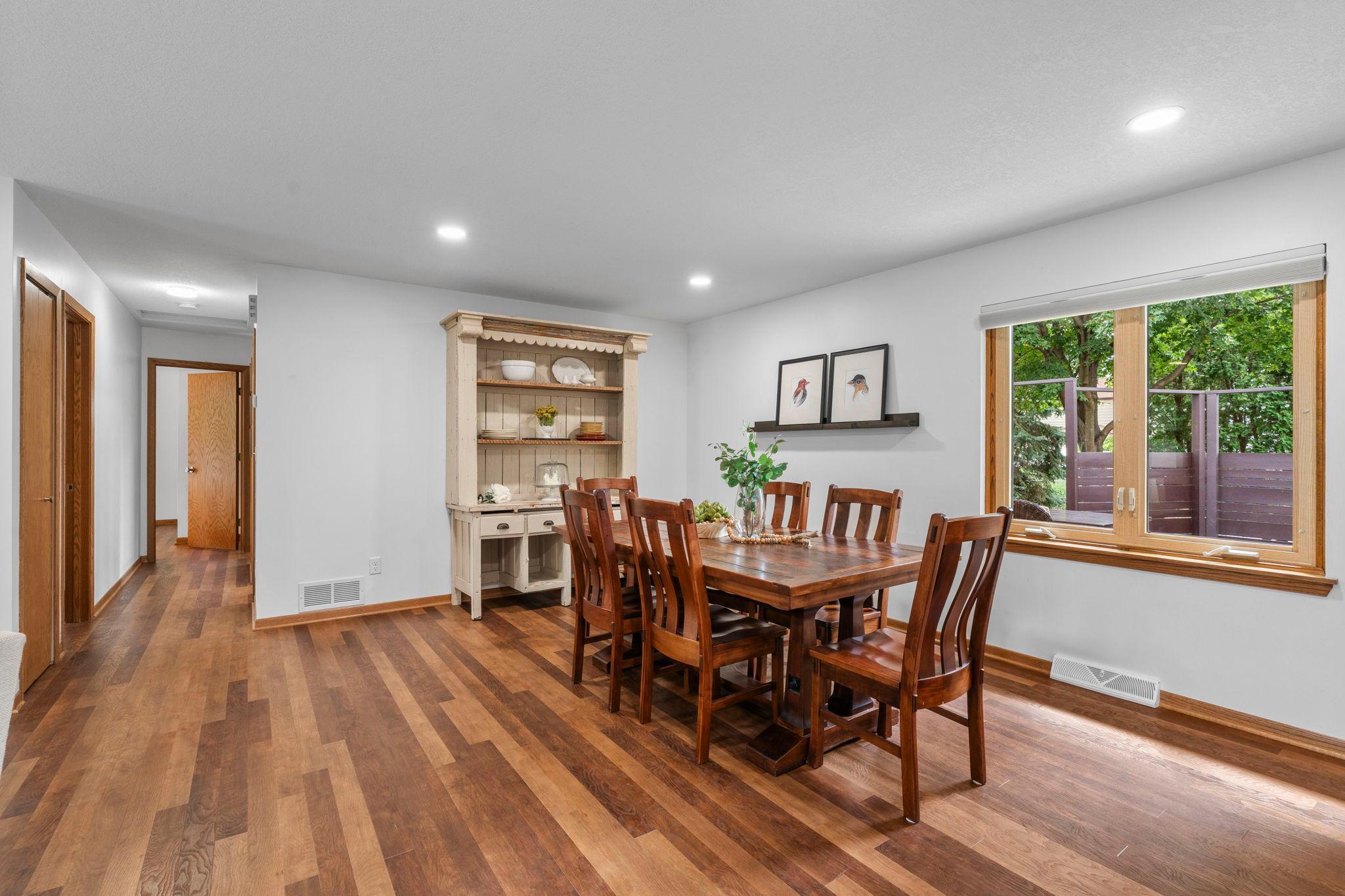 24-web-or-mls-1347 Mackubin St-207.jpg
