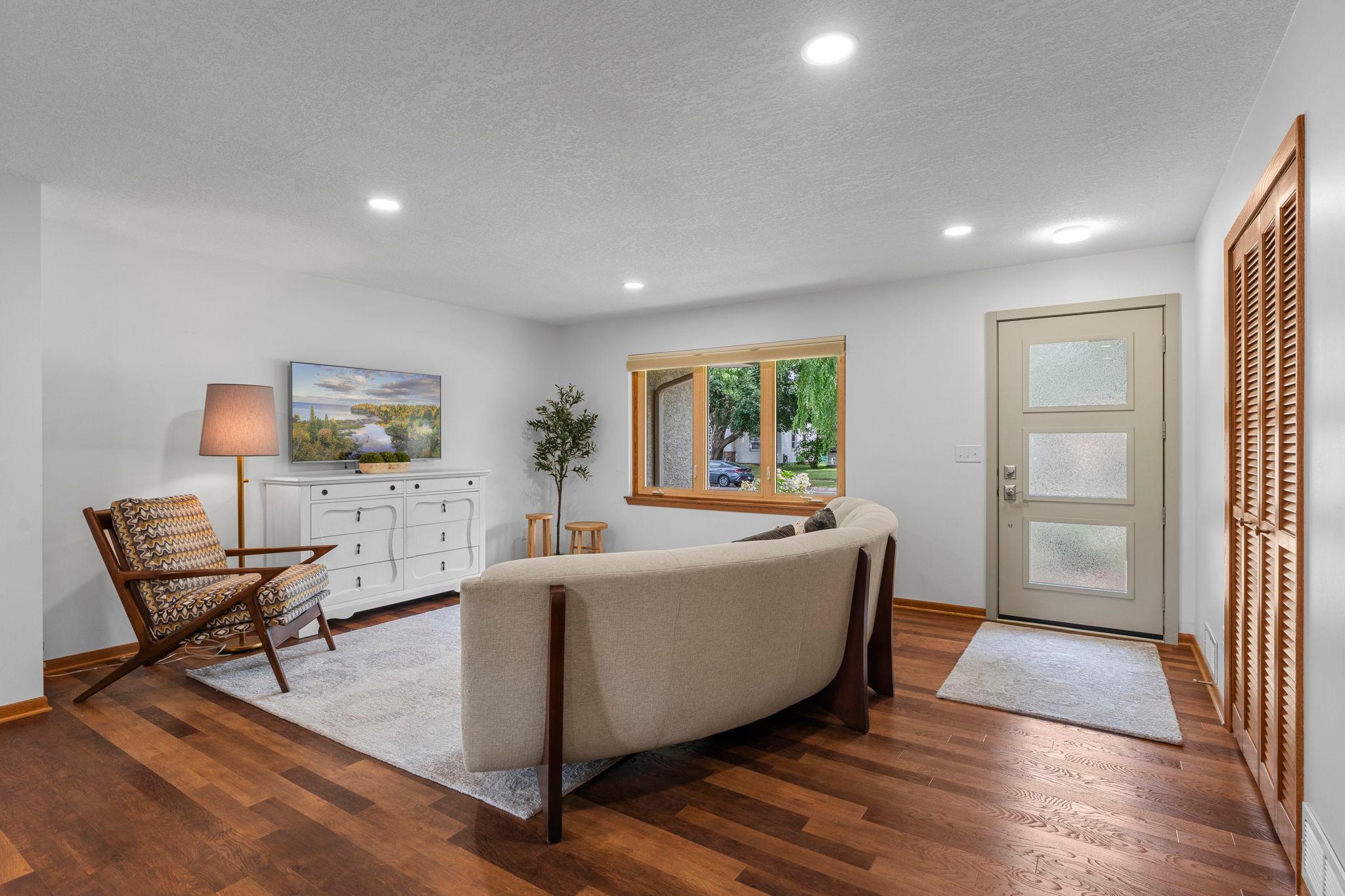 18-web-or-mls-1347 Mackubin St-177.jpg