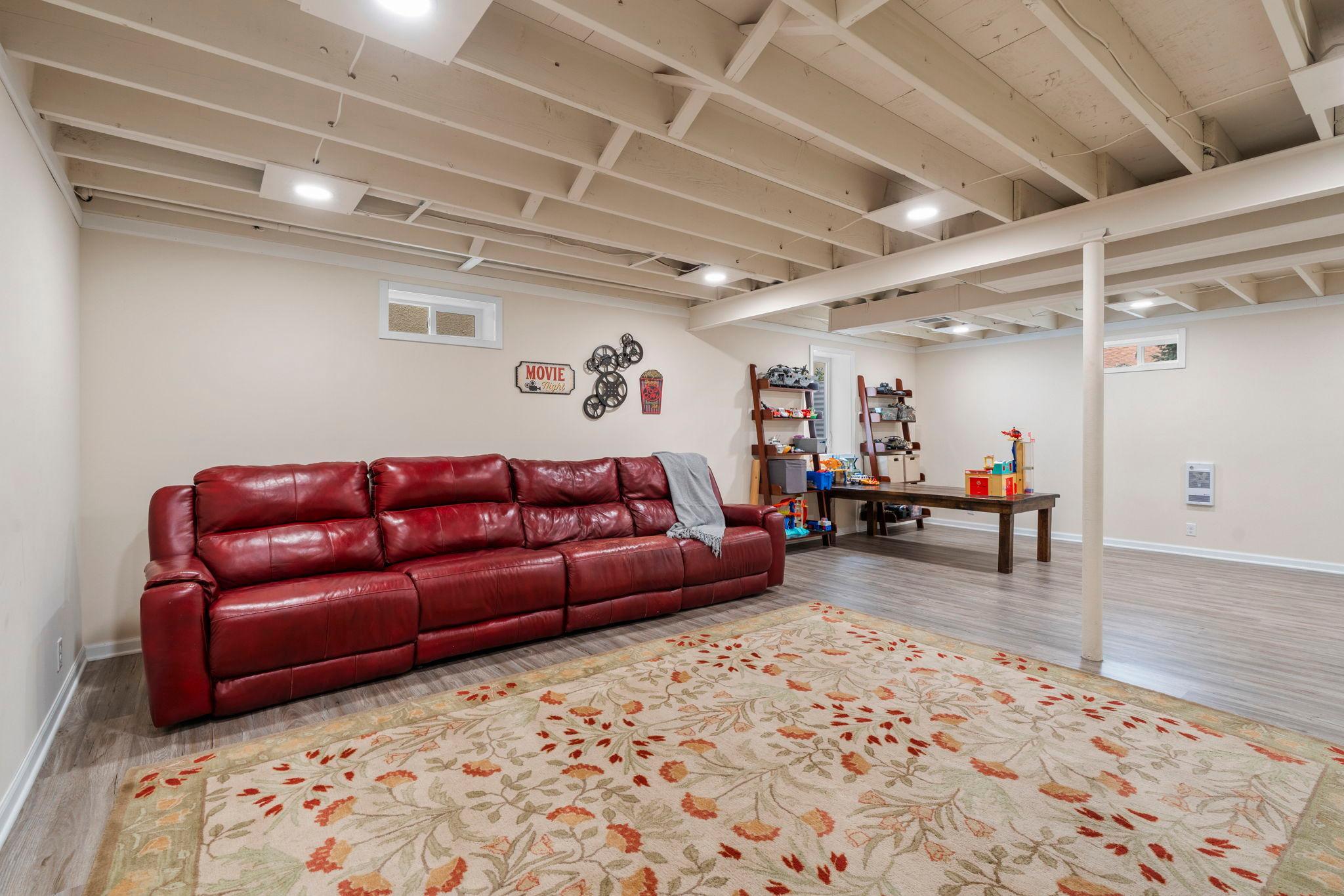 71-web-or-mls-1347 Mackubin St-442.jpg