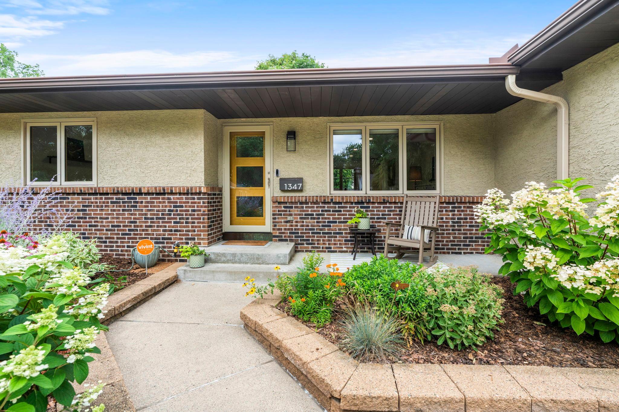 13-web-or-mls-1347 Mackubin St-77.jpg