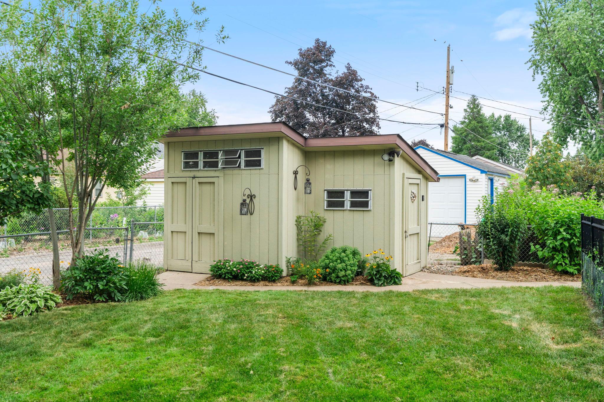 88-web-or-mls-1347 Mackubin St-127.jpg