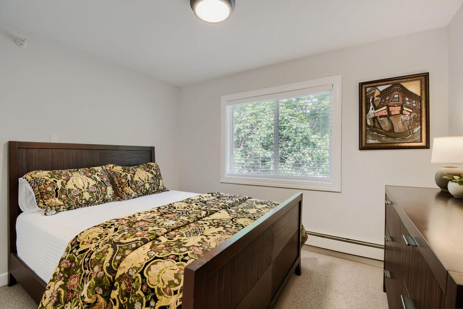 2nd bedroom.