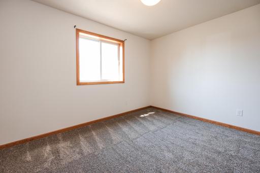 LL Bedroom4
