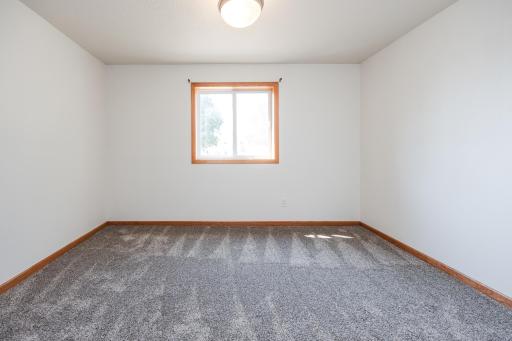 LL Bedroom4