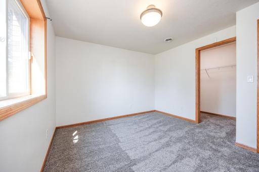 LL Bedroom4