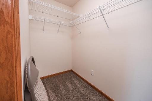 LL Bedroom4