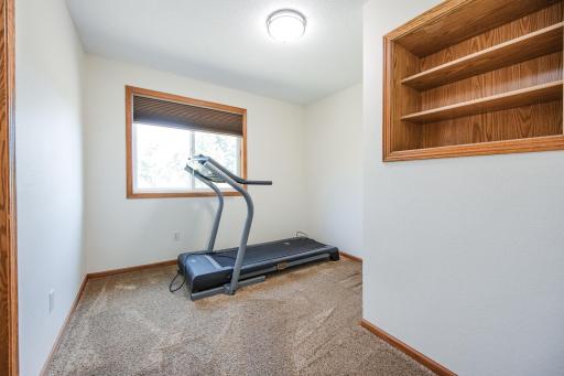 UL Bedroom 2