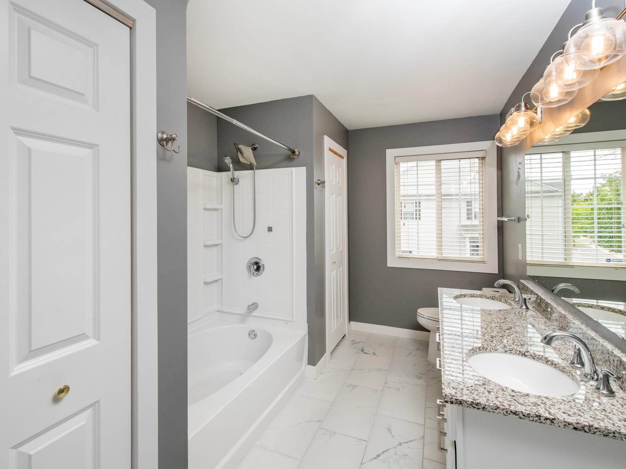 2nd floor full bath