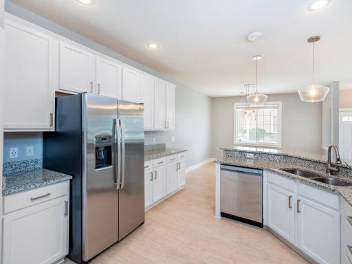 11011 Oak Grove Circle, B, Woodbury, MN 55129