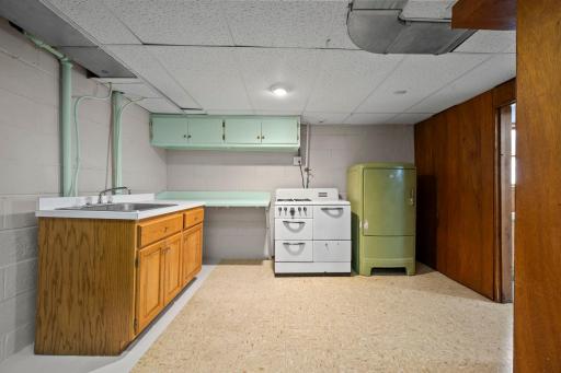 Lower level kitchenette space