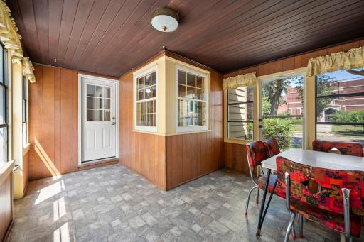 Breezeway/porch
