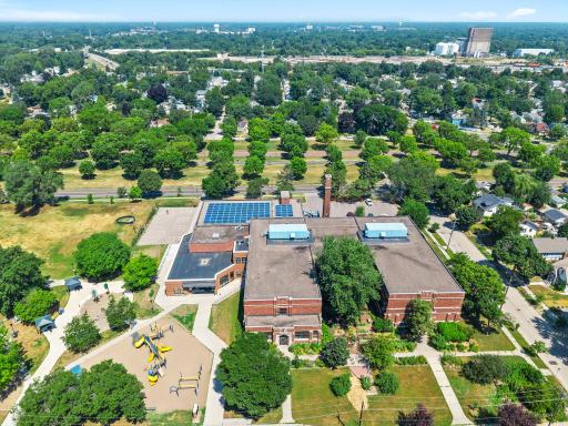 Aerial view of Loring School and Victory Memorial Drive