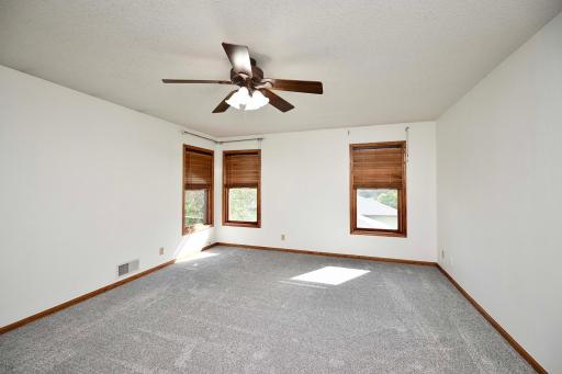 1555 48th Avenue, Winona, MN 55987