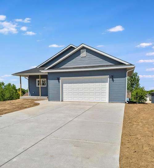 206 Blackhawk Dr